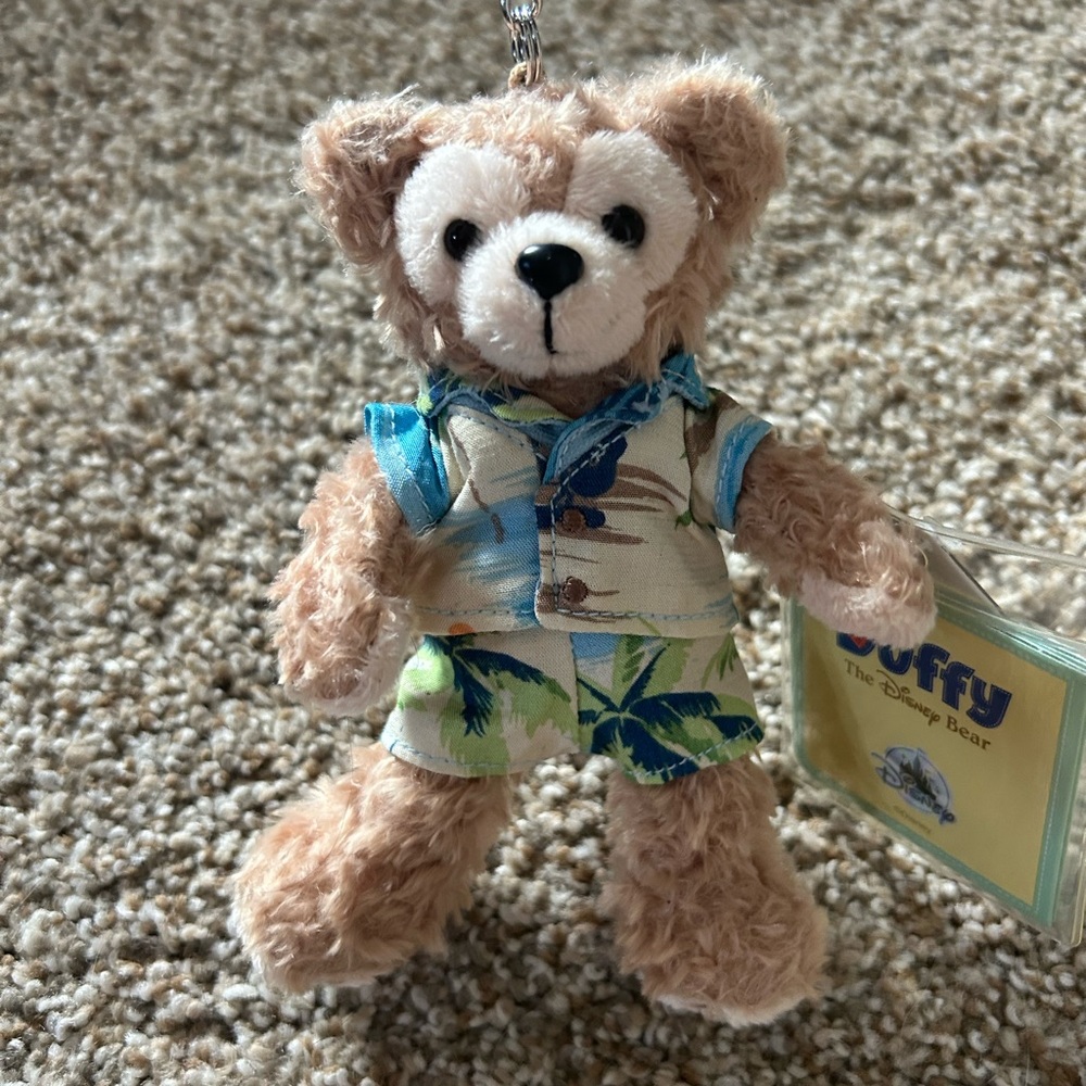 Disney’s Aulani Duffy Keychain